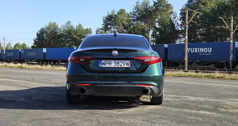 Alfa Romeo Giulia cena 99900 przebieg: 41200, rok produkcji 2020 z Pruszków małe 631